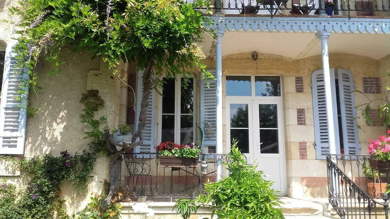 Ancienne école Hotel Ayguetinte